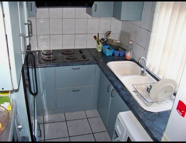 2 BEDROOM APARTMENT FOR SALE IN SUNNYSIDE